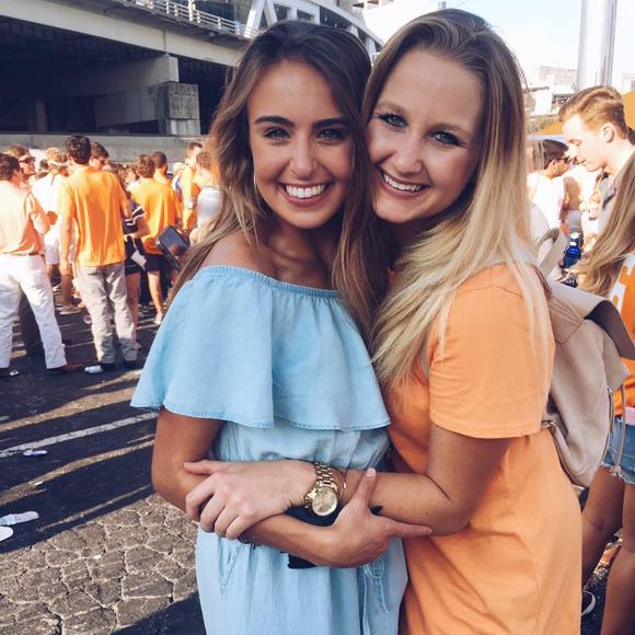 Meet your Posher, Hannah - Picture 1 of 1